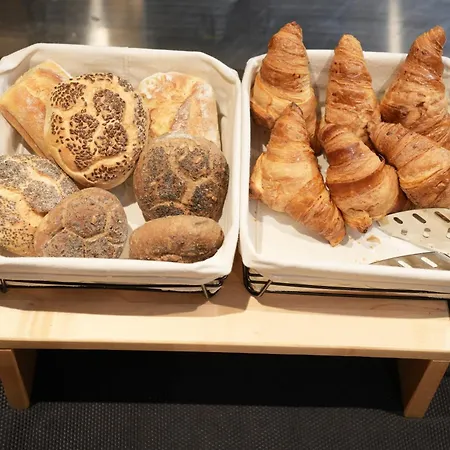 La Boutique 4* Тирана