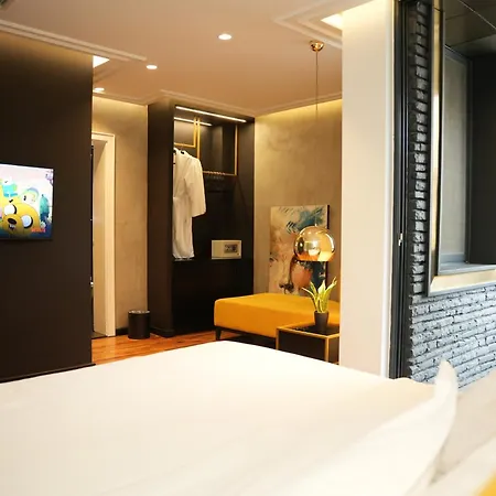 La Boutique 4*
