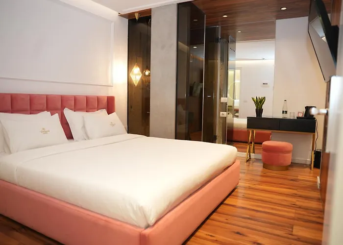 La Boutique 4* Tirana