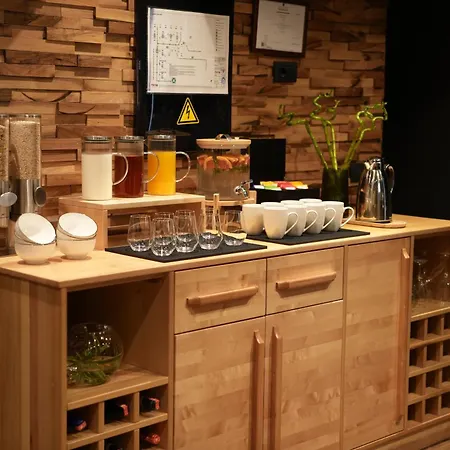 La Boutique 4* Tiran