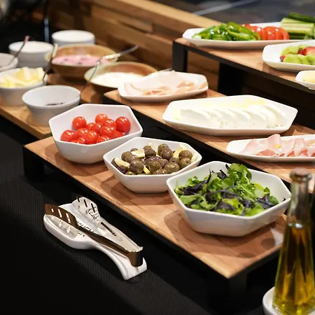 La Boutique 地拉那