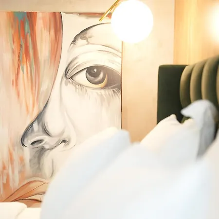 La Boutique Τίρανα