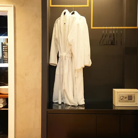 La Boutique 地拉那