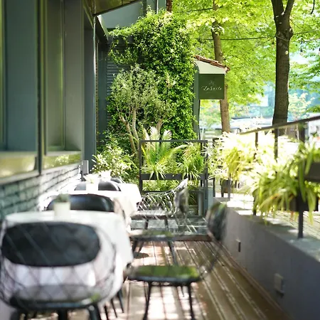 La Boutique 4* 地拉那