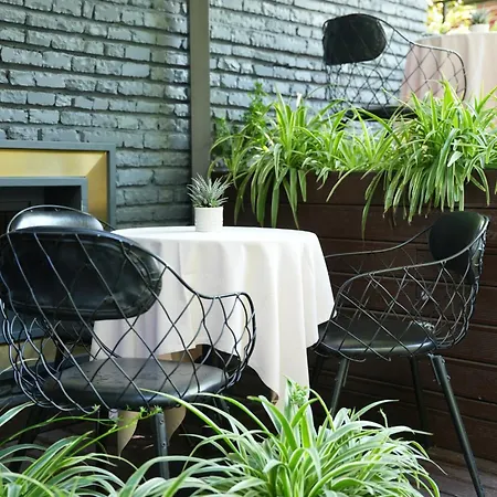 La Boutique Hotel