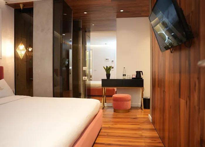 La Boutique 4* Tirana